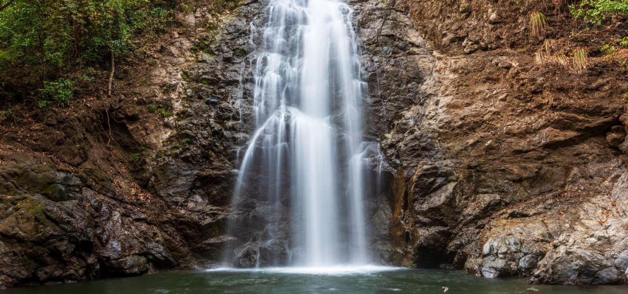 Río Montezuma y sus Cascadas