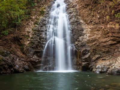 Río Montezuma y sus Cascadas